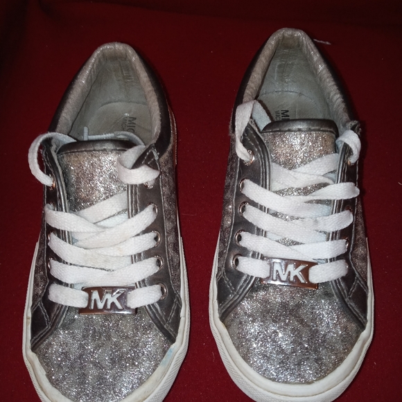 Girl Michael Kors Silver Glitter Shoes sz11 - Picture 2 of 3